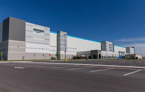 Amazon flex sioux falls - Staffing Manager, Workforce Staffing. Amazon Sioux Falls, SD. $41K to $57K Annually. Estimated pay. Full-Time. Our mission is to be Earth's most customer-centric company. This is what unites Amazonians across teams and geographies as we are all striving to delight our customers and make their lives easier ... 
